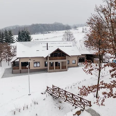 Transylvanian Relax House Alpesi faház Farkaslaka