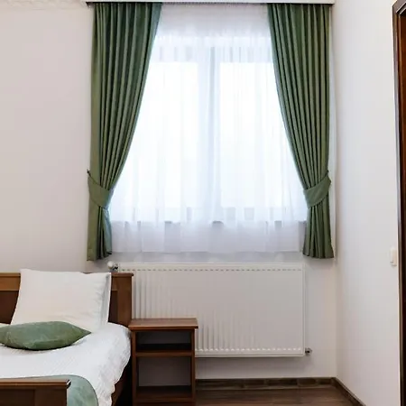 Transylvanian Relax House Alpesi faház Farkaslaka